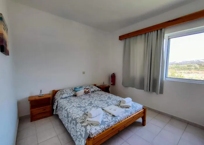 East View * Kalavárda