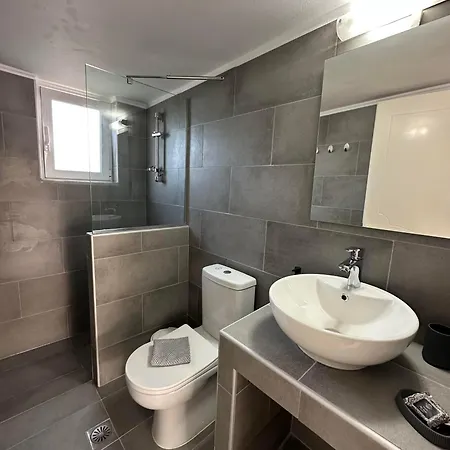 East View Apartment Kalavarda