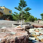 East View شقة *